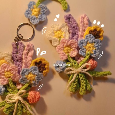 💐 mini boquet flowers 💐 #crochet #flower #boquet #cute #miniflowerbouquet #miniflowercrochet How To Crochet Mini Flowers, Mini Flower Bouquet Crochet, Crochet Mini Bouquet, Crochet Mini Doll, Flower Boquet, Quick Crochet Projects, Keychain Making, Crochet Tutorial Pattern, Flower Box Gift