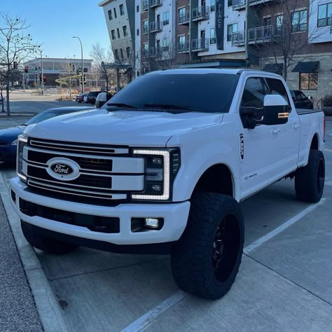 F 350 Lifted Ford Super Duty, Ford Trucks Interior, Tundra Truck Lifted, Cool Trucks Ford, Ford F-250, 6.7 Powerstroke, Lifted Ford Trucks F250, Ford F350 Lifted, F250 Super Duty Lifted