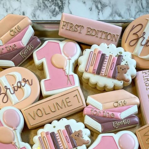 Book Royal Icing Cookies, 1st Chapter Birthday, Book Themed Cookies, Chapter 1 Birthday Party, One For The Books First Birthday, First Chapter Birthday Party, Chapter One Birthday Party, Book Cookies, Book Themed Party