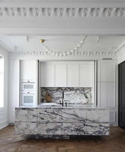 Kitchen Finishes, Marble Kitchen, Kitchen Transformation, Gorgeous Kitchens, Stunning Kitchens, Kitchen Marble, Luxury Kitchens, Wine Room, Luxury Kitchen