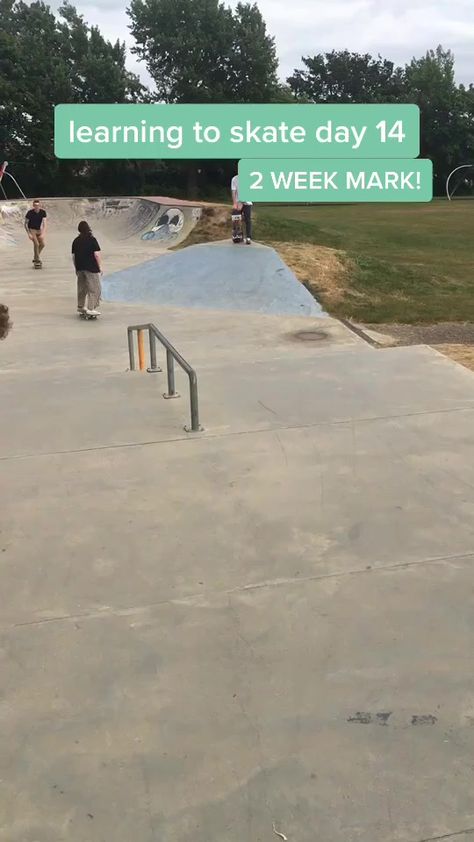 #beginnerskater Hashtag Videos on TikTok Skating For Beginners, Skateboard Videos, Skateboard Photography, Surf Vibes, Skate Style, Fun Fact, The Basics, Skateboarding, Skating