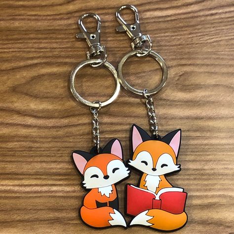 Keychain of my character, Coffee Fox! - Metal keyring and clasp - PVC charm - Designed to coordinate with Tea Fox keychain! - Colors may vary slightly from the photos due to monitors and lighting Cute Fox Cartoon, Fox Gifts, Fox Keychain, Fox Tail Keychain, Fox Purse, Fox Cartoon, Fox Plushie, Fox Bag, Gold Fox