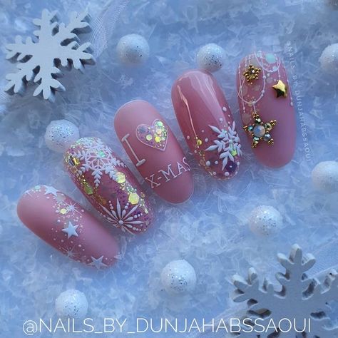 Christmas Pink Nail Designs, Xmas Nail Art, Cute Christmas Nails, Pink Gel, Christmas Gel Nails, Christmas Nails Acrylic, Pink Nail, Xmas Nails, Christmas Nail Designs