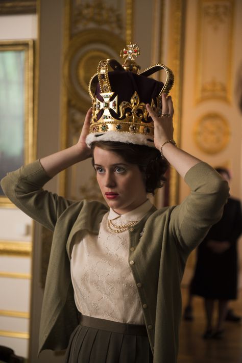 Claire Foy as Queen Elizabethy II in The Crown The Crown Season 1, Crown Tv, St Edward's Crown, Crown Netflix, The Crown Series, Jonathan Pryce, Little Dorrit, The Crown Season, Claire Foy