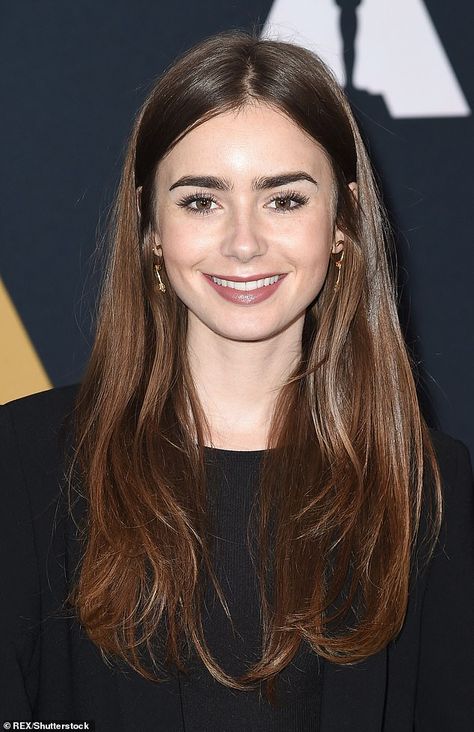 Lily Collins Straight Hair, Lily Collins Long Hair, Lily Collins Hair Color, Lily Collins Haircut, Awards Hairstyles, ليلي كولينز, Lily Collins Hair, Lily Collins Style, Haircut Style