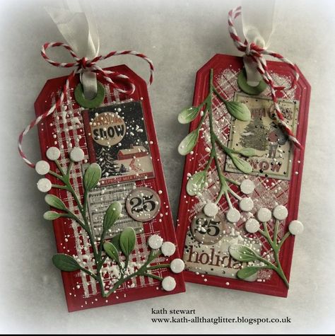 Christmas Cards Hand Made, Christmas Tags Handmade, Tim Holtz Tags, Christmas Gift Tags Handmade, Scrapbooking Vintage, Xmas Tags, Christmas Ephemera, Christmas Journal, Scrapbook Tag