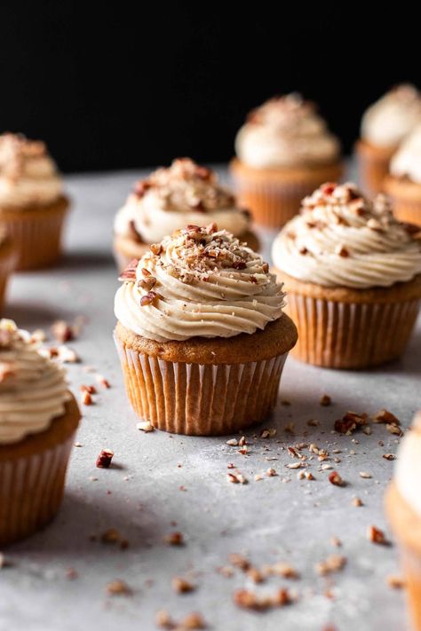 Pecan Pie Cupcakes - Eats Delightful Pecan Pie Cupcakes, Pecan Cupcakes, Pecan Pie Muffins, Homemade Pecan Pie, Brown Sugar Frosting, Pecan Pie Filling, Pie Cupcakes, Sugared Pecans, Cupcake Tins