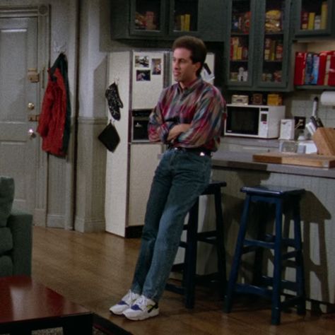 Jerry Seinfeld Outfits, 90s Sitcom Fashion, Seinfeld Outfits, Seinfeld Kramer, Seinfeld Funny, Elaine Benes, Jerry Seinfeld, 80s And 90s Fashion, Late 80s