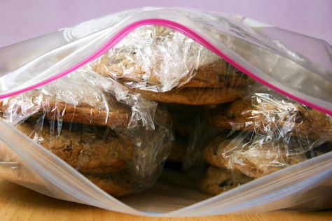 Bakergirl: How To Ship Cookies to a Boy. Send Boyfriend, Ship Cookies, Let's Talk About Love, Shipping Cookies, Cookie Decorating Party, Single Serve Desserts, Talk About Love, Diy Holiday Gifts, Let's Talk About