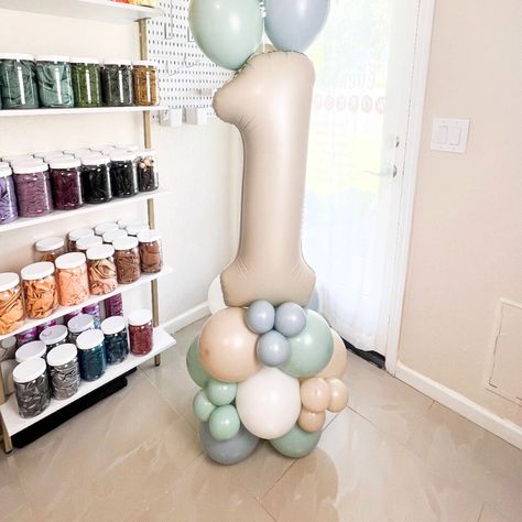 DIY Balloon Garland Number Tower L Balloon Arch Kit L Boy First Birthday L Baby on Board L Surf Baby Shower L Retro Surf Theme L Big ONE - Etsy Surf Baby, Balloon Tower, Retro Surf, Arch Kit, Balloon Diy, Party Shop, Boy First Birthday, Foil Balloons, Balloon Arch