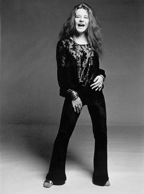 Janis Joplin: The life of the rock legend | Vogue France Janice Joplin, Janis Joplin Porsche, Acid Rock, Very Important Person, Creedence Clearwater Revival, Musica Rock, Janis Joplin, Jim Morrison, Rock Legends