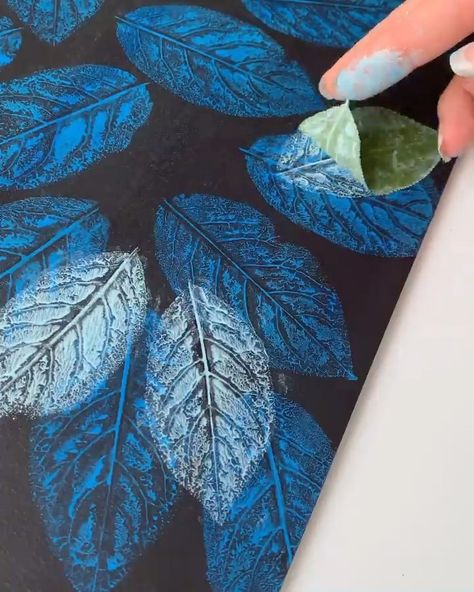 Expression Arts on Instagram: “Художник @vinillna” Leaf Stamp Painting, Illusion Drawings, Gelli Plate Art, Gelli Plate, Plate Art, Fall Colors, Plant Leaves, Cards Handmade, Stamp