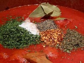 Delicious Italian red sauce: San Marzano San Marzano Tomato Sauce Recipes, Best Pasta Sauce Recipe, Italian Sauce Recipes, San Marzano Tomato Sauce, Pasta Sauce Homemade, Homemade Spaghetti Sauce, Pasta Fagioli, San Marzano Tomatoes, Italian Sauce