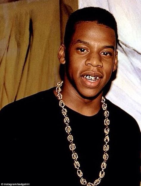 Laughing with the birthday boy: Rihanna uploaded a throwback photo of Jay Z in celebration of his birthday Young Jay Z, 80s Hip Hop Fashion, Beyonce Memes, Cultura Hip Hop, 80s Hip Hop, Jokes For Teens, Estilo Cholo, Hip Hop Classics, Jack Dawson