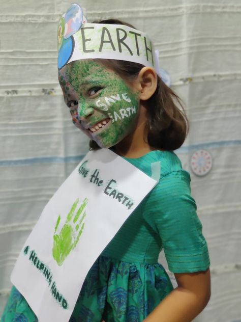 Earth Day Fancy Dress Ideas, Earth Day Costume, Kids Fancy Dress, Environment Projects, Fashion Show Themes, Save Mother Earth, Save Environment, Painting Kids, Earth Day Crafts