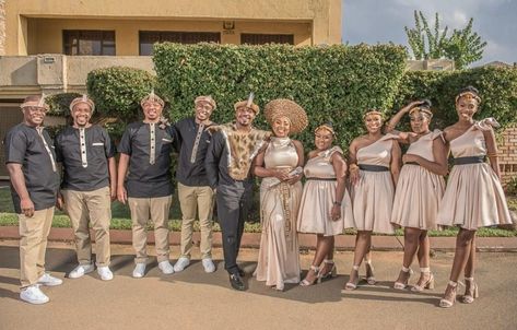 Roora Squad Outfits Zimbabwe, Chilanga Mulilo, Zulu Bride, Zulu Traditional Wedding, Couples African Outfits, South African Traditional Dresses, Grooms Attire, African Traditional Wedding Dress, African Wedding Attire