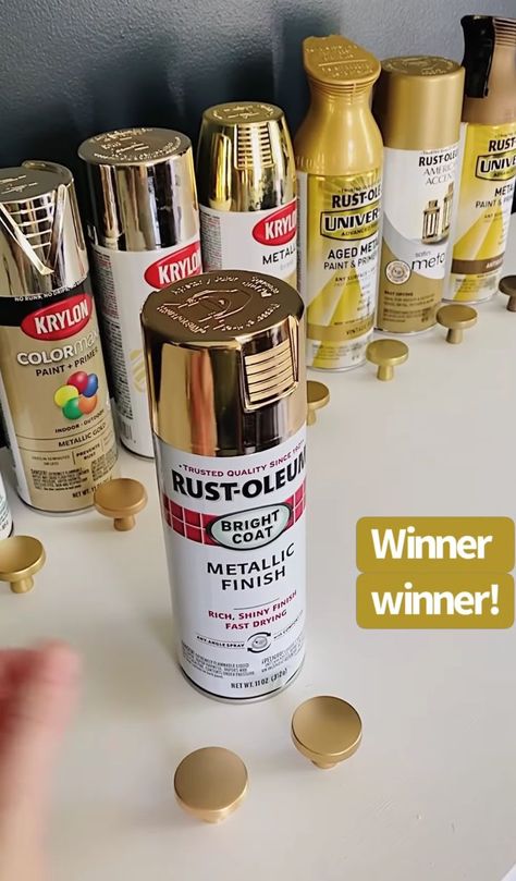 Best Gold Spray Paint, Spray Paint Metal, Spray Paint Colors, Diy Spray Paint, Metallic Spray Paint, Diy Sprays, Gold Spray Paint, Gold Spray, Updating House