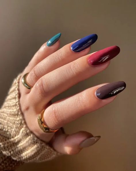 Stunning and Fashionable: 45 Fall Nail Ideas Solid Colour Nail Designs, High Contrast Nails, Dark Multi Colored Nails, Different Colour Nails On Each Hand, Both Hands Different Color Nails, Nail Two Colors, Multicoloured Nails, Two Color Nails, Coloured Nails