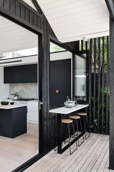 Folding Windows, Weatherboard House, Outdoor Kitchen Bars, Indoor Outdoor Kitchen, Arch Ideas, Clerestory Windows, Melbourne House, Kitchen Splashback, Living Interior