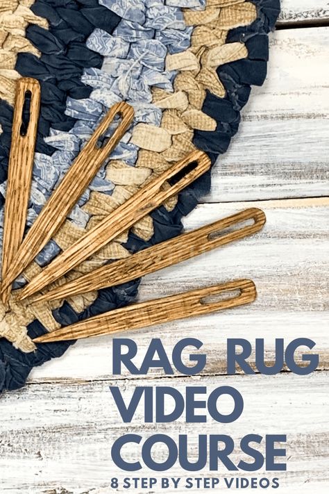 Rag Rug Weaving Tutorials, Rug Making Tools, Braided Rag Rug Tutorial, Rug Braiding, Denim Rag Rugs, Toothbrush Rug, Rag Rug Diy, Homemade Rugs, Handmade Rag Rug