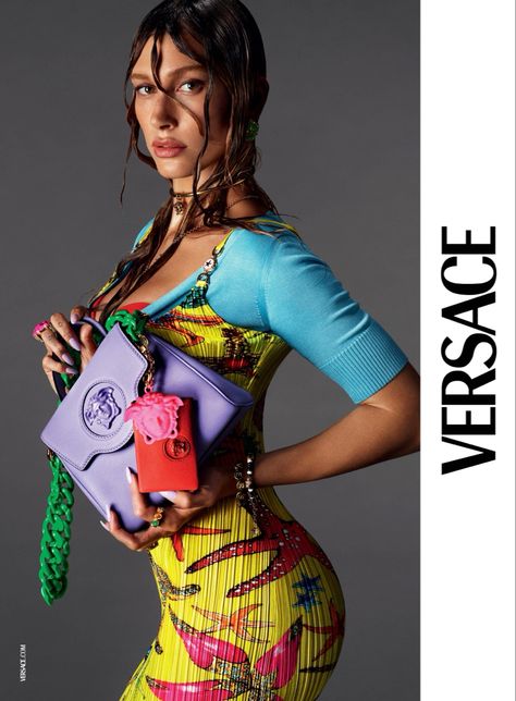 Versace Campaign 2022, Versace Models Photoshoot, Mert Alas & Marcus Piggott, Versace Print Pattern, Versace Photoshoot, Versace Campaign, High Fashion Photoshoot, Alas Marcus Piggott, Fashion Dream Job