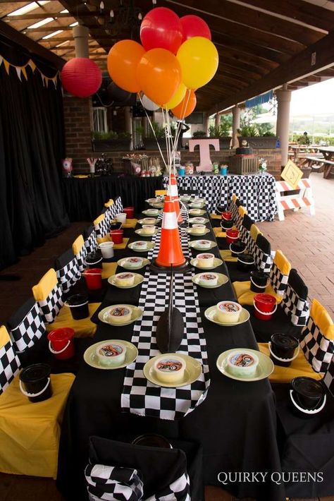 Party table at a monster truck party birthday party! See more party ideas at CatchMyParty.com! Monster Jam Birthday Party, Blaze Birthday Party, Monster Jam Birthday, Monster Jam Party, 4de Verjaardag, Blaze Birthday, Hot Wheels Party, Hot Wheels Birthday, Car Birthday Theme