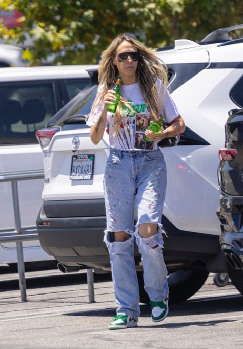 Tish Cyrus Style, Trace Cyrus, Tish Cyrus, Shopping At Target, Types Of Makeup, Austin Butler, March 2024, Documentary Film, Celebrity Outfits