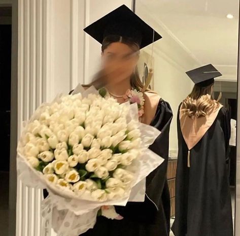 المملكة العربية السعودية, Graduation Cap, Flowers