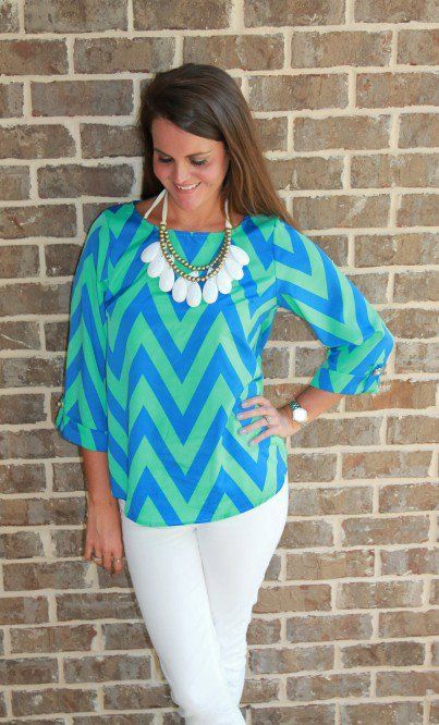 Chevron Top 2013 Outfits, Chevron Outfit, Preppy Handbook, Amazing Fashion, Blue Chevron, Fashion Life, Jairzinho, Happy Days, Spring Summer Outfits