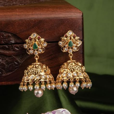 Earings Design Gold Butta, Jumkilu Gold, Earrings Models Gold, Gold Earrings Latest Designs, Gold Jumki Designs Earrings, Light Weight Gold Buttalu, Butta Kammalu Gold Designs, 5grams Gold Earrings, South Indian Wedding Jewelry Sets