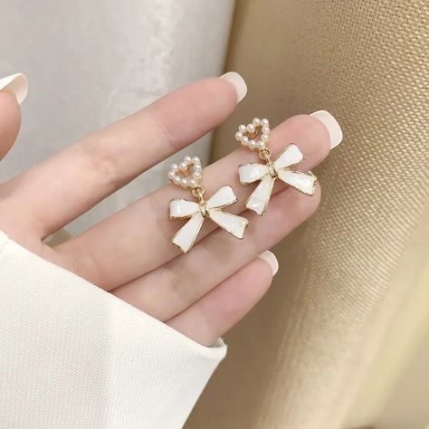 Yesstyle Accessories, Love Pastel, Accessories Korean, Cute Wall Decor, Bow Style, Pearl Bow, Pearl Heart, Oversized Sweaters, Earring For Women