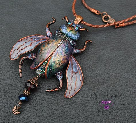 Insect Jewelry Design, Best Polymer Clay, Polymer Clay Owl, Bug Jewelry, Polymer Clay Flower Jewelry, Beetle Bug, Polymer Clay Animals, Insect Jewelry, Polymer Crafts