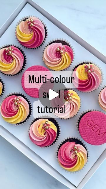 Sophie’s Cupcakes and Bakes on Instagram: "This method is by far the easiest and least messy way to create multi colour swirls - in my opinion!   I’ve used @cocoa.colour bubblegum pink, sunflower yellow and peach blossom for this summery set ☀️ Use code SOPHIE10 on their website for ££ off your order 🙌  Also featuring the new gold ultra shine pearls from @shirebakery and a dash of their pink hand dyed mix ✨🩷  Piped with a @pmecake Jem 3J nozzle  Name imprint using the @pmecake create n press set  Presented in a box from @olbaa_cake_box  #cupcakereel #cupcakedecorating #pipingreel #pipingtutorial #cupcaketutorial #tutorial #cupcakeideas #cupcakeswirls #americanbuttercream #buttercreamswirls #cocoacolourbubblegumpink #summerycupcakes #cupcakeoftheday #cupcakegift #birthdaycupcakes #birthda Bright Cupcakes Ideas, Pink And Yellow Cupcakes, Disco Cupcakes, Piping Tutorial, Yellow Cupcakes, Gold Cupcakes, Cupcake Gift, Cupcake Tutorial, Color Swirl