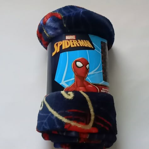 New Spiderman Plush Throw See Photos For Details. Came From Kohls Spider Man Boo Basket, Spider Man Things, Spider Man Toys, Spider Man Stuff, Spiderman Merch, Spiderman Merchandise, Spiderman Plush, Phineas And Ferb Perry, New Spiderman