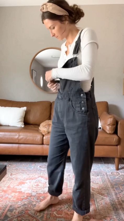 Overalls Outfit Ideas, Black Overalls Outfit, Overalls Black, Outfit Ideas Black, Overall Outfit, Overalls Outfit, Black Overalls, Wedding Guest Looks, Wedding Guest Outfit Summer