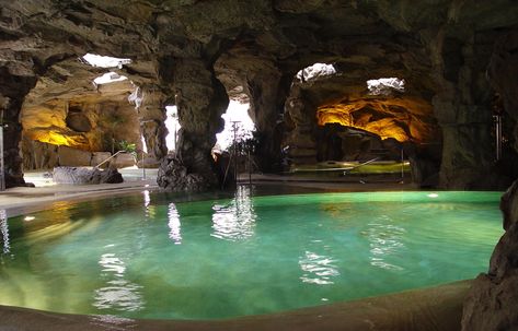 Grotto Pool, Cave Pool, Amazing Swimming Pools, 7 Continents, Adventure Theme, Backyard Pools, Dream Pools, Dream Places, Island Design