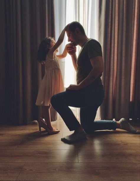 Father Daughter Photos, Being A Man, Insta Dp, Fall Landscape Photography, Family Beach Pictures, Photography Poses Family, Cute Panda Wallpaper, Love And Care, Photography Challenge