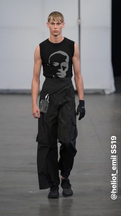 Heliot Emil, 2019 Runway, Expensive Taste, Inclusive Design, Aesthetic Fits, Male Fashion Trends, Innovative Fashion, Streetwear Style, Streetwear Men Outfits