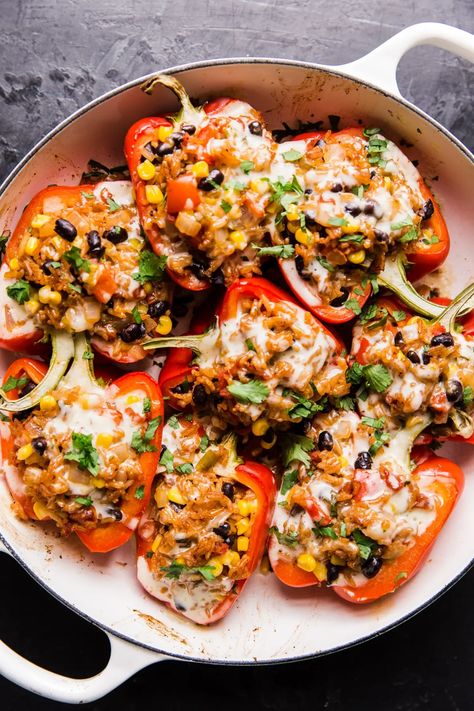 Burger Vegetarian, Sandwich Vegetarian, Vegetarian Stuffed Peppers, Tasty Vegetarian Recipes, Vegetarian Dinners, Vegetarian Recipes Dinner, Vegetarian Dinner, Meatless Meals, Vegetarian Recipes Healthy