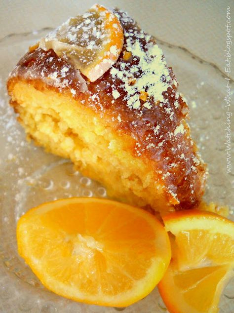 Meyer Lemon & Limoncello Bundt Cake with Limoncello Glaze... Can you say YUM? Limoncello Desserts, Orange Drizzle Cake, Meyer Lemon Recipes, Limoncello Recipe, Orange Icing, Lemon Curd Filling, Drizzle Cake, Lemon Drizzle, Sugar Syrup