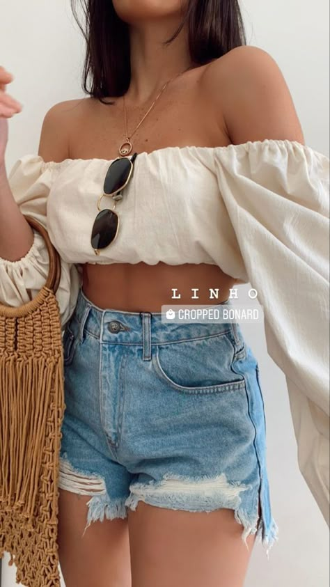 Look Short Jeans Dia, Paty Sp Outfit, Cartagena Outfit Style, Outfits Calor, Looks Party, Causual Outfits, Short Jeans, Summer Fashion Outfits, Looks Vintage