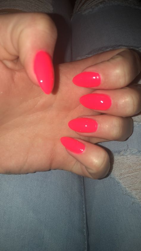 Bright Almond Acrylic Nails, Pink Neon Acrylic Nails, Neon Nails Acrylic Almond, Bright Oval Nails, Hot Pink Nails Aesthetic, Almond Neon Nails, Neon Pink Almond Nails, Bright Pink Almond Nails, Nails Almond Pink