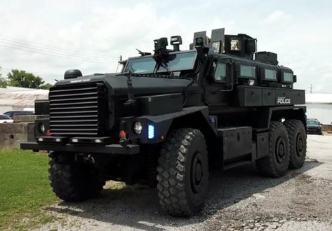 Swat Vehicles, Apocalypse Armor, Zombie Survival Vehicle, Zombie Vehicle, Military Car, Tactical Truck, Police Truck, Military Aesthetic, Armored Vehicle