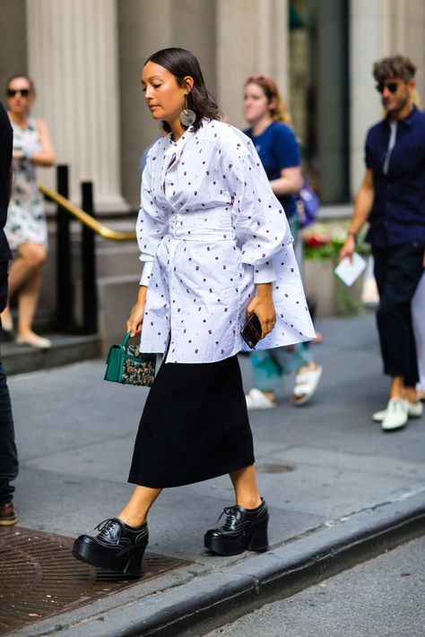 Racheal Wang, Rachel Wang, Street Mirror, Rachael Wang, New York Fashion Week Street Style, Nyfw Street Style, Looks Street Style, Street Style Trends, Street Style Summer