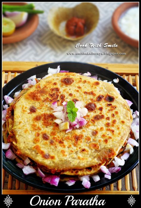 Onion Paratha Recipe, Mooli Paratha, Gobi Paratha, Onion Paratha, Onion Flatbread, Paratha Roti, Stuffed Flatbread, Indian Breads, Indian Flat Bread