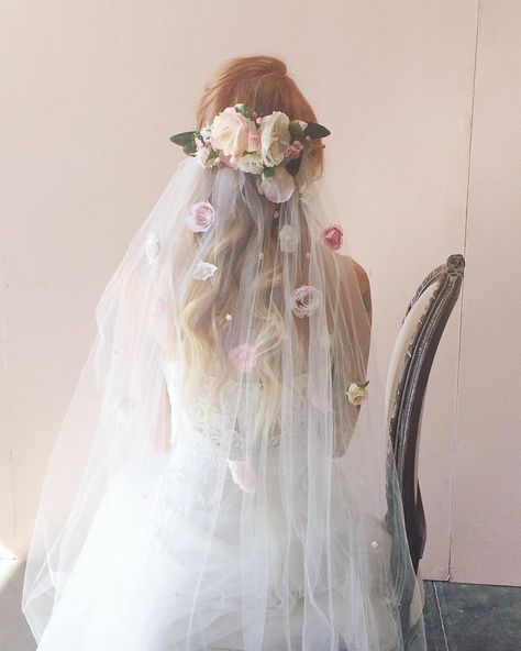 Statement Veils, Flower In Hair, Ethereal Bride, Soft Tulle Veil, Making A Wedding Dress, Boho Bridal Hair, Floral Veil, Wedding Braids, Flower Veil