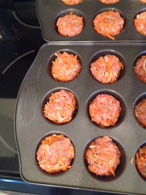 Meatloaf For Dogs, Dog Meatloaf Recipe, Homemade Dog Food Grain Free, Meatloaf Patties, Dog Training Treats Recipe, Dog Food Recipes Crockpot, Dog Food Homemade, Diy Dog Food, Dog Biscuits Homemade