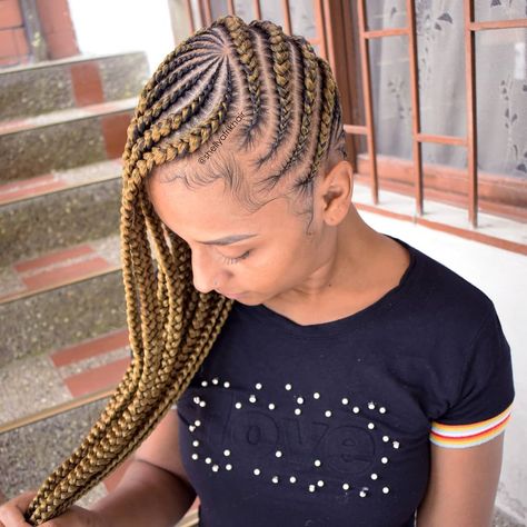 Lemonade Braids Hairstyles 2024, Blonde Lemonade Braids, Medium Lemonade Braids, Blonde Box Braids Hairstyles, Medium Size Braids, Cornrows Updo, Beyonce Braids, Unnatural Hair Color, Headwrap Hairstyles