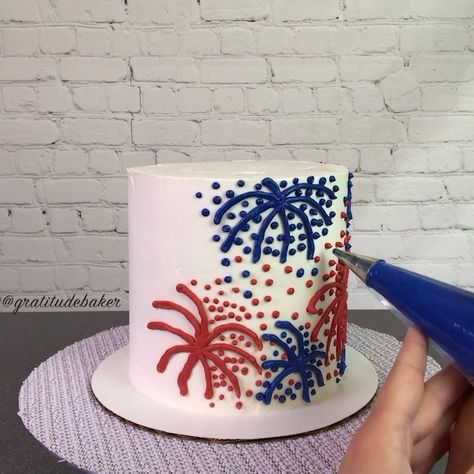 Independence Day Birthday Cake, Firework Cake Ideas, Independence Day Cake Design, 4th Of July Cake Ideas, Firework Cake, Firecracker Cake, Fireworks Cake, Cake With Cream Cheese Icing, Italian Meringue Buttercream