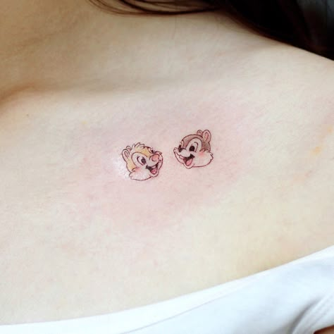 Matching Disney Tattoos, Cute Disney Tattoos, Chip Tattoo, Disney Chip And Dale, Icon Tattoo, Disney Chip, Nyc Tattoo, Korean Tattoos, Cute Hand Tattoos